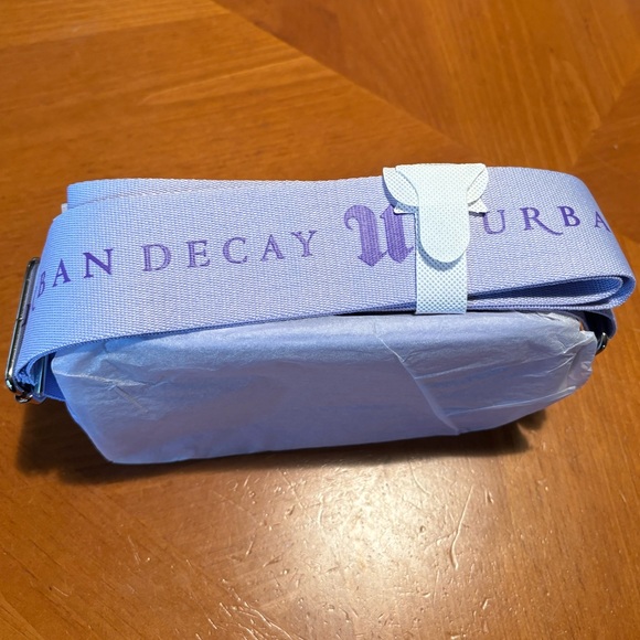 Urban Decay  Bag with Strap - Picture 5 of 12